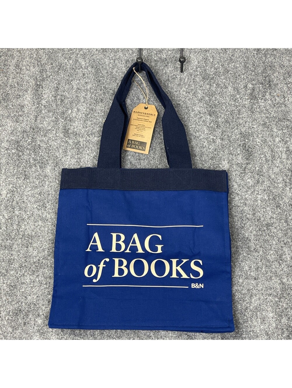 Barnes & Noble Canvas Reusable A Bag Of Books Bag Tote New With Tag